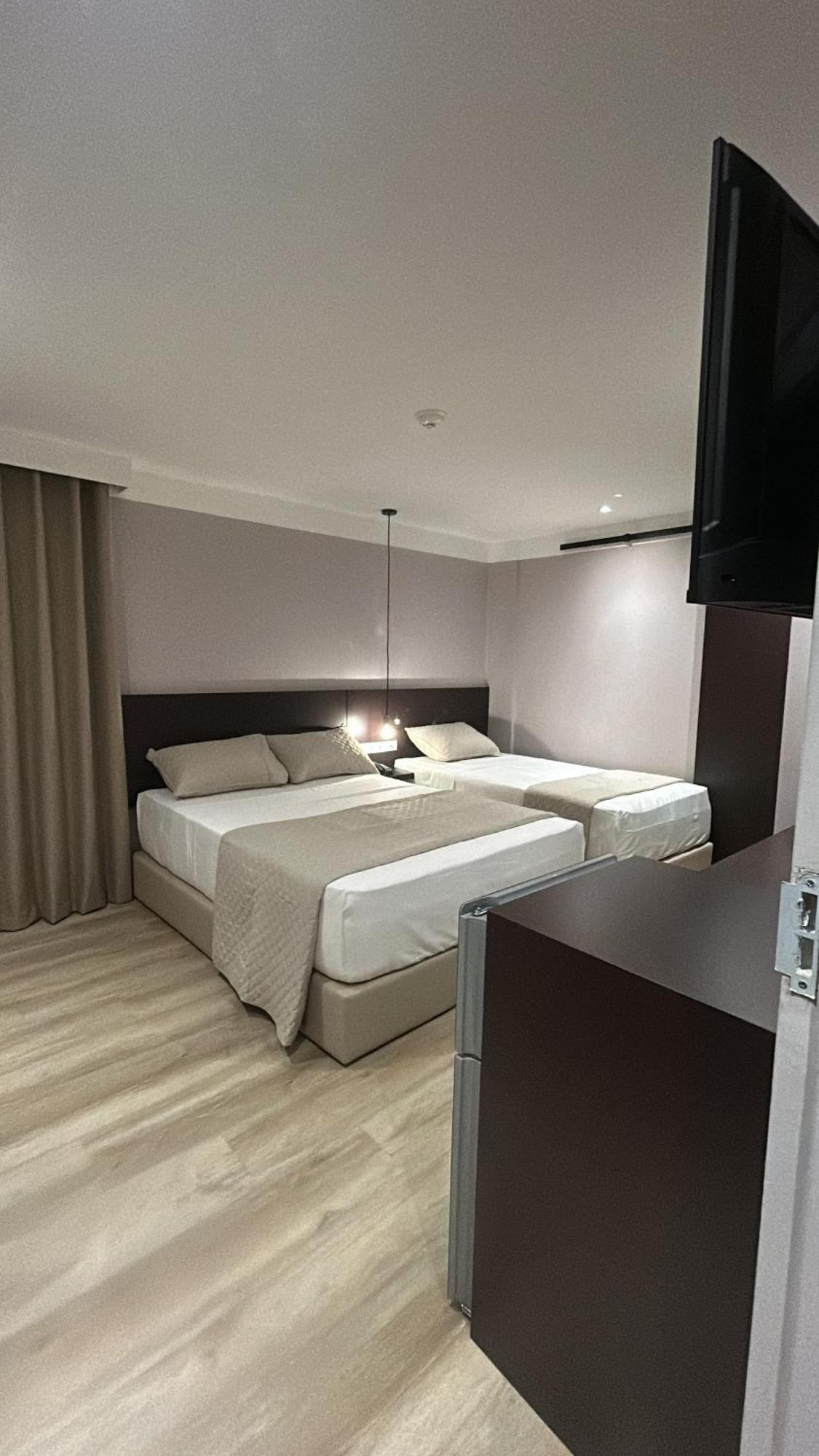 Hotel Gran Galaxie Caracas Bagian luar foto