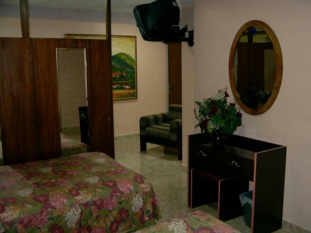 Hotel Gran Galaxie Caracas Bagian luar foto